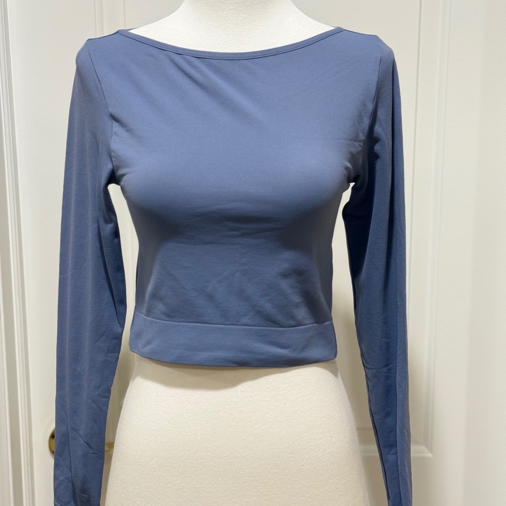H&M sport blue long sleeve crop top #croptop